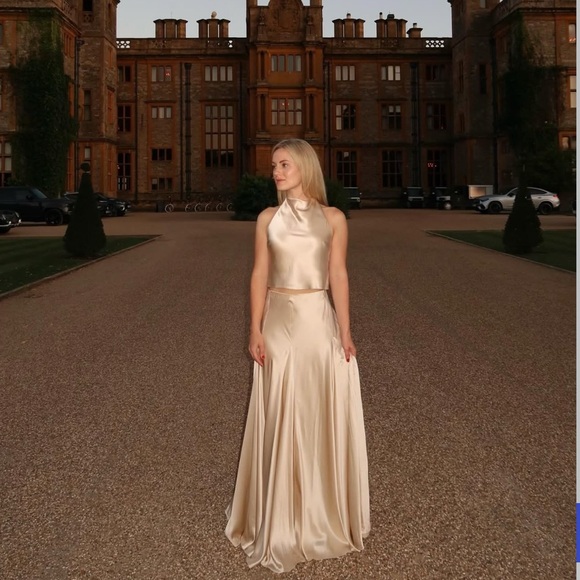 Reformation Sera Silk Two Piece Set - Picture 2 of 10